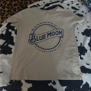Blue Moon women’s Logo Graphic T-Shirt - Beige with Navy Print